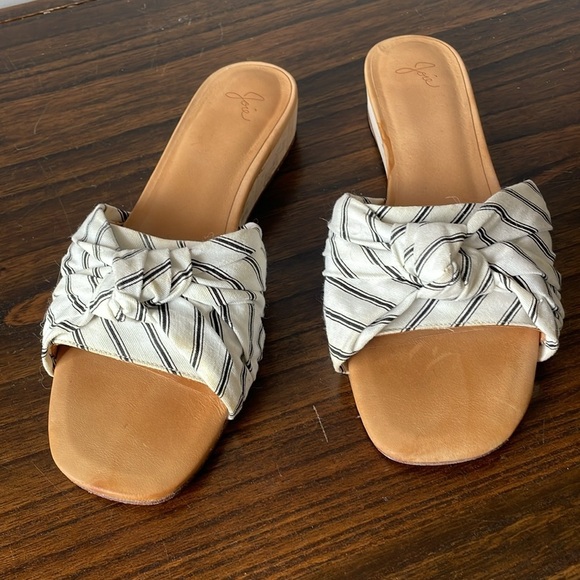 Joie, euro 38.5 US 7-7.5, women’s striped fabric and leather flat slip-on sandal - Picture 11 of 11